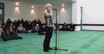 GLASOVI MLADIH MUEZZINA PROLOMILI SE BOSNOM